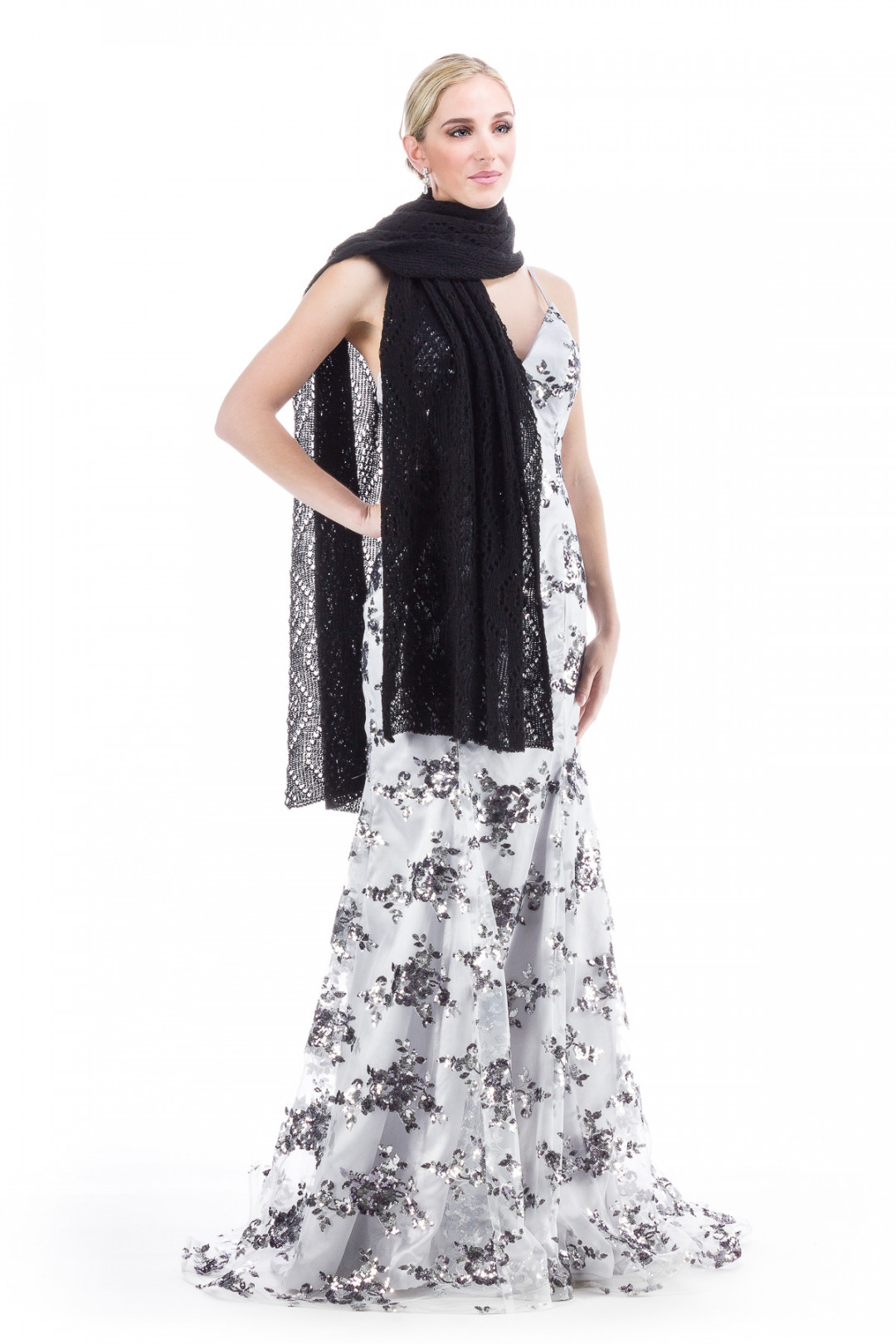 Luxury Peacock Patterned Lace Shawl Wrap - Black