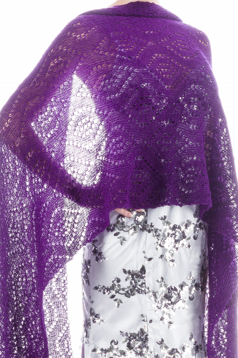 Luxury Peacock Patterned Lace Shawl Wrap - Purple