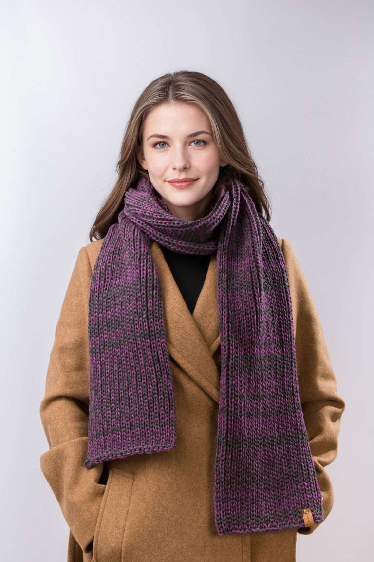 Two-Tone Chunky Knit Scarf Handmade with 100% Merino Wool