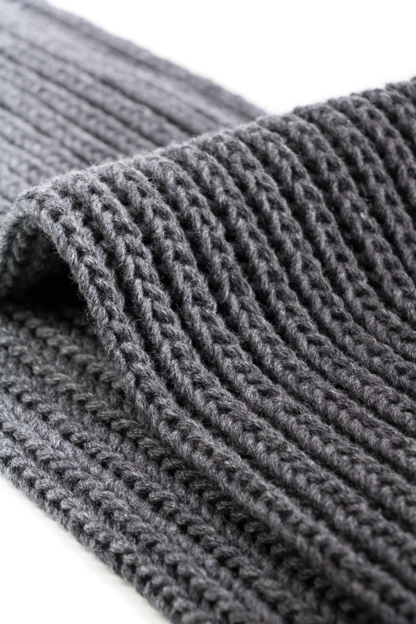 100% Merino Wool Chunky Knit Long Scarf - Dark Gray