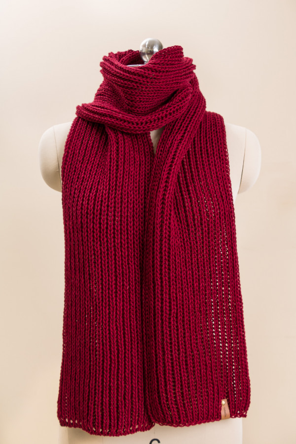 Unisex 100% Merino Wool Fisherman’s Rib Chunky Knit Scarf- Dark Red