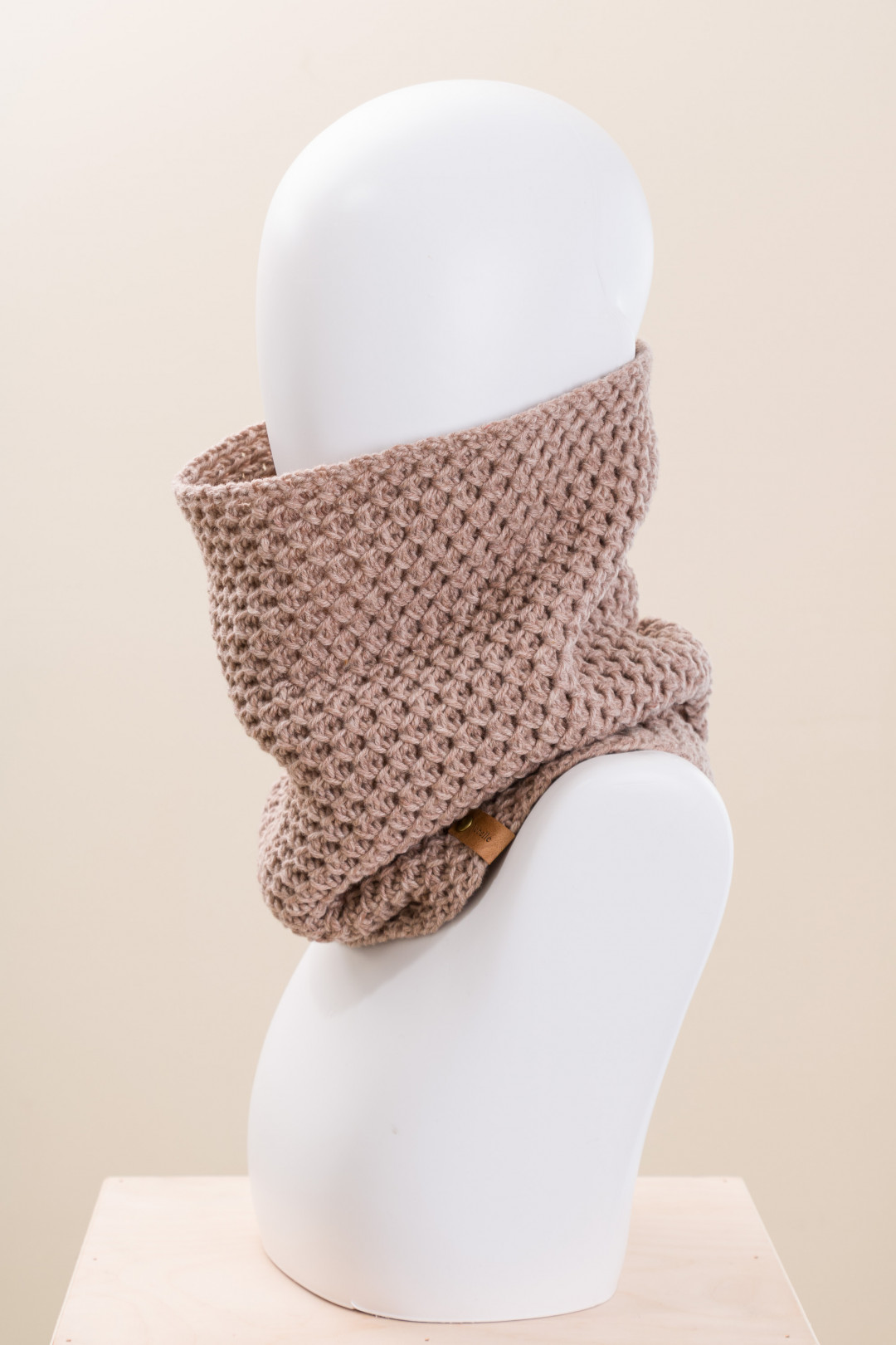 100% Merino Wool Honeycomb Stitch Knit Cowl - Camel