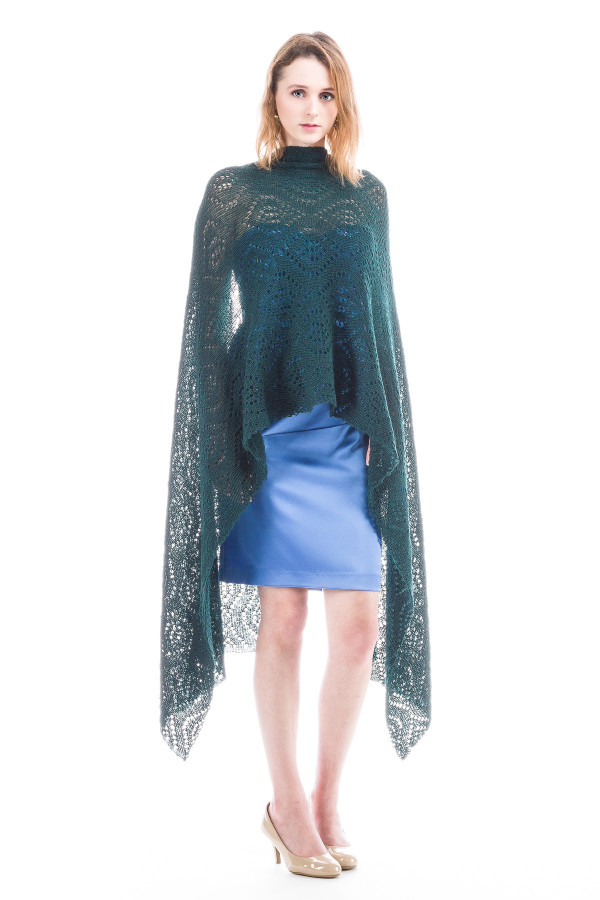 Luxury Peacock Patterned Lace Shawl Wrap - Green